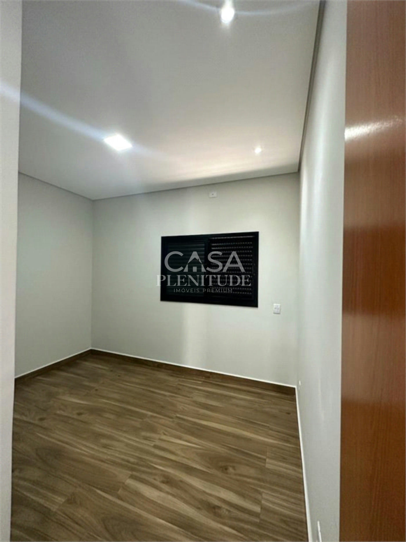 Casa em condomínio à venda com 3 quartos, sendo 1 suíte, em Jardim Residencial Villagio Ipanema I, Sorocaba, SP