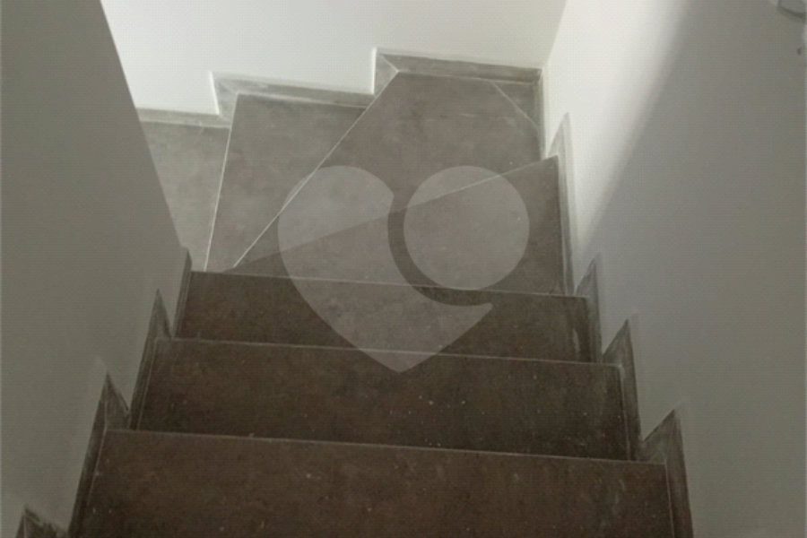 Sobrado à venda com 2 quartos, sendo 1 suíte, em Vila Clarice, São Paulo, SP