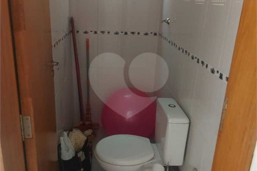 Sobrado à venda com 3 quartos, sendo 1 suíte, em Tremembé, São Paulo, SP