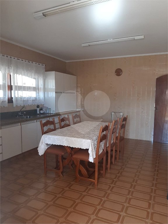 Casa à venda com 3 quartos, sendo 1 suíte, no Centro, Vinhedo, SP