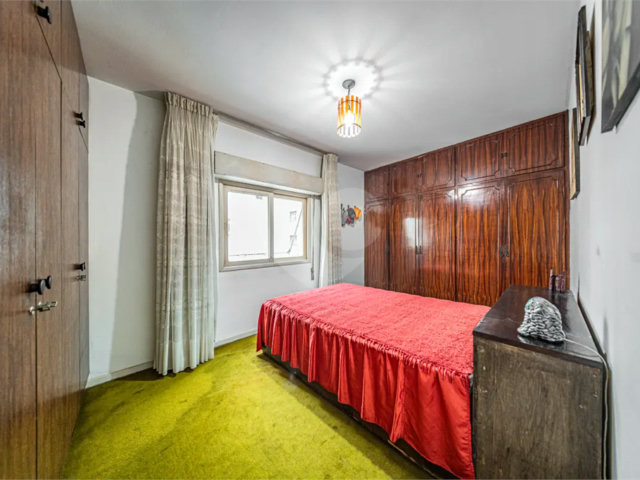 Apartamento à venda com 3 quartos, sendo 1 suíte,  em Vila Mariana, São Paulo, SP