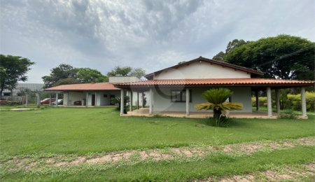 Casa à venda com 3 quartos, sendo 1 suíte,  em Distrito Industrial do Lageado, Salto, SP