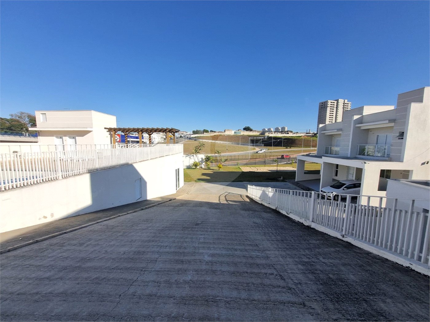 Casa à venda com 2 suítes no condomínio Residencial Américo Figueiredo, Sorocaba - SP