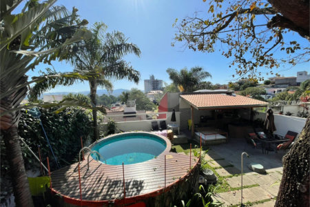 Sobrado à venda com 4 quartos, sendo 3 suítes, em Alto da Lapa, São Paulo, SP