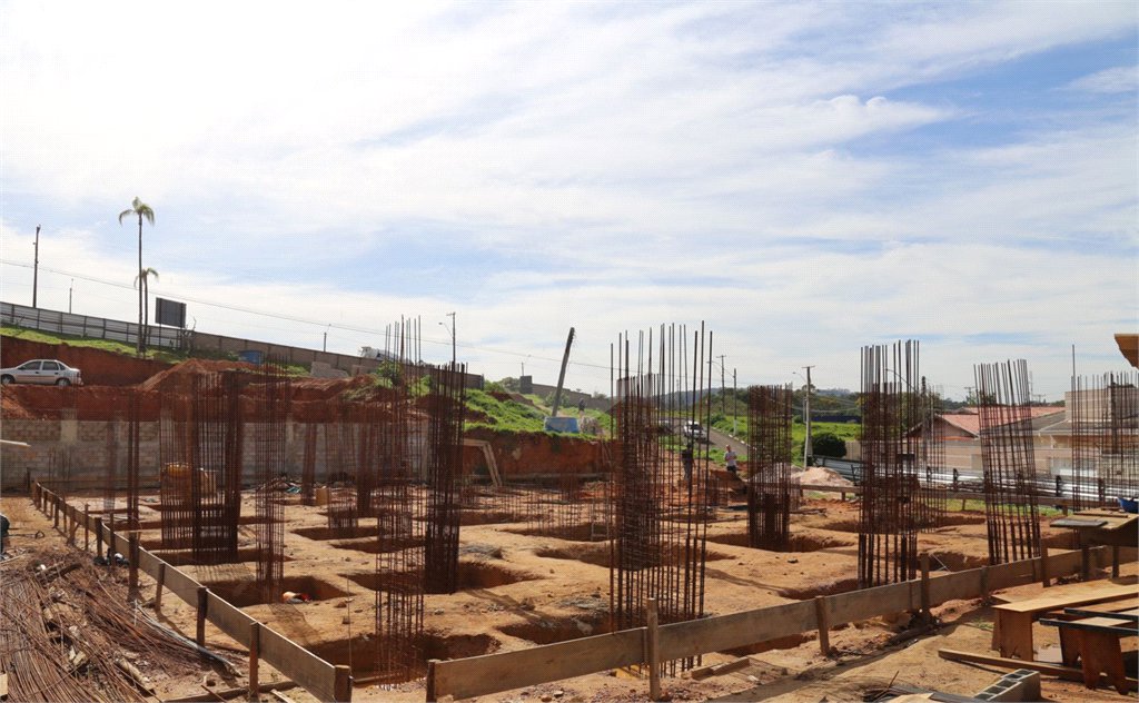 Apartamento à venda com 3 quartos, sendo 1 suíte, em Jardim Panorama, Valinhos, SP