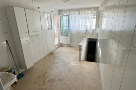 Casa à venda com 4 quartos, sendo 1 suíte, em Jardim das Samambaias, Jundiaí, SP