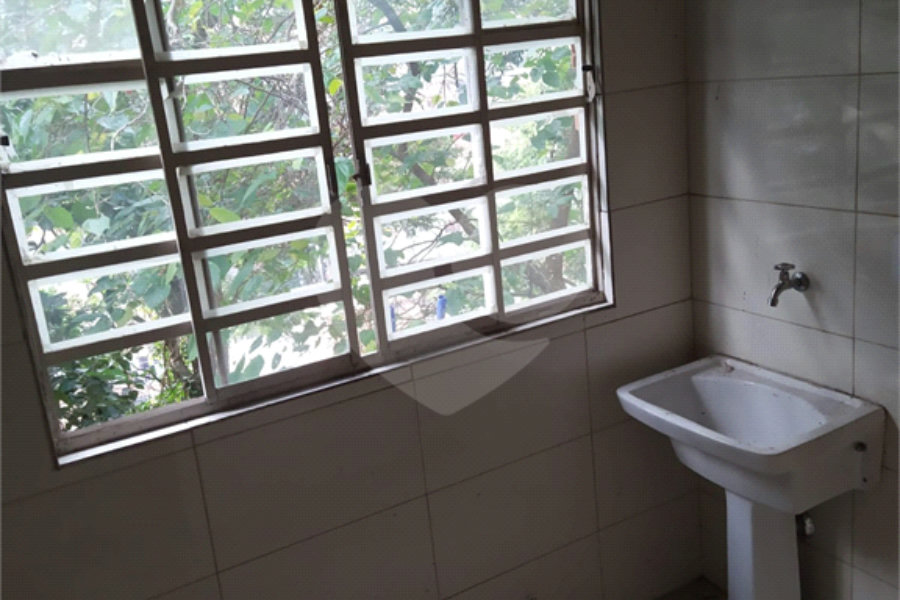 Sobrado à venda com 3 quartos, sendo 1 suíte, em Jaraguá, São Paulo, SP