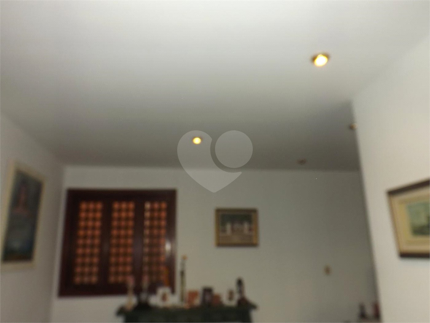 Casa à venda ou para alugar com 4 quartos, sendo 3 suítes,  no condomínio Villa das Flores, São Paulo - SP