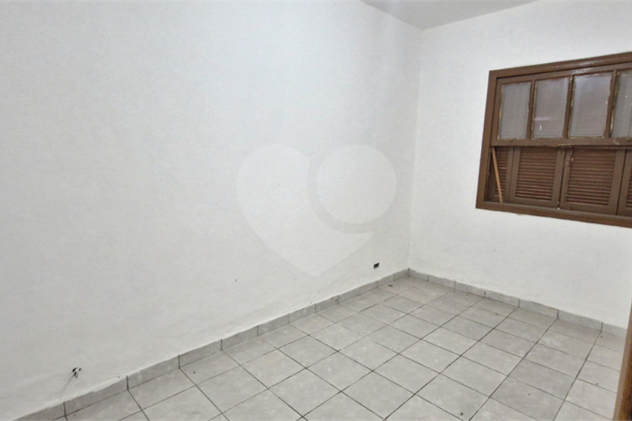 Casa à venda com 6 quartos, sendo 1 suíte, no Brasilândia, São Paulo, SP