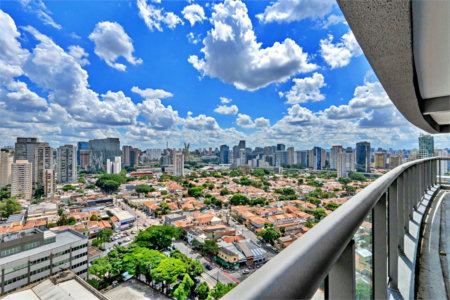 Apartamento à venda com 4 quartos, sendo 2 suítes,  em Jardim das Acácias, São Paulo, SP