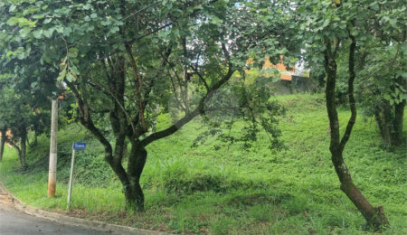 Terreno à venda no condomínio Estância Marambaia, Vinhedo - SP
