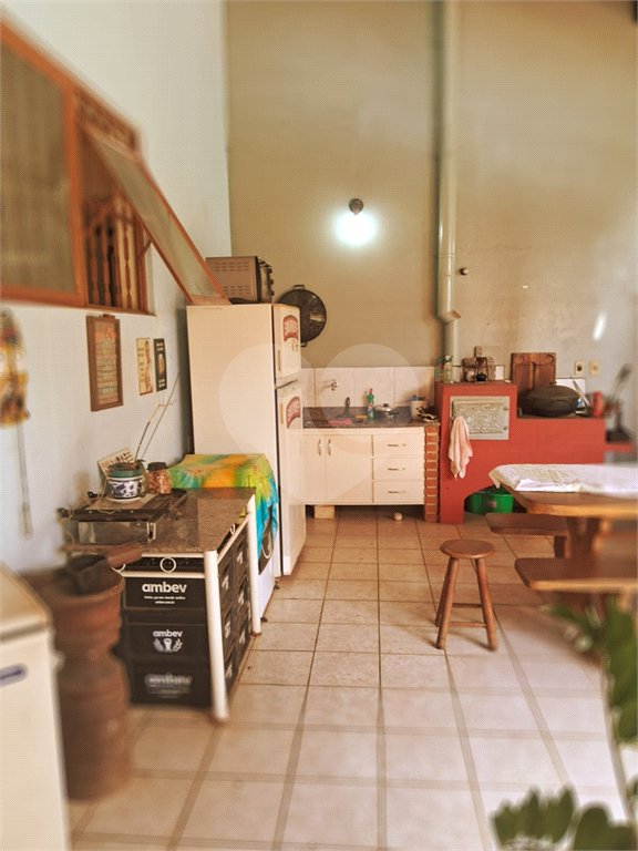 Casa à venda com 3 quartos, sendo 1 suíte, no condomínio Acmti - Colinas do Mosteiro, Terras de Itaici e Recanto dos Pássaros, Indaiatuba - SP