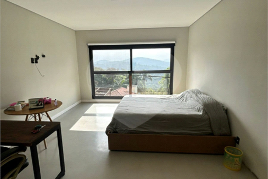 Casa à venda com 4 suítes no condomínio Residencial Bosque da Serra, Mairiporã - SP