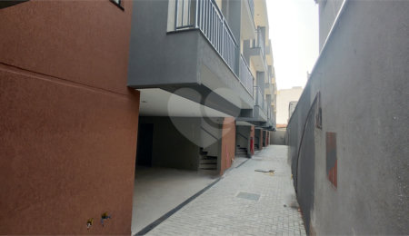 Casa à venda com 2 quartos no condomínio Residencial Oliveira, São Paulo - SP