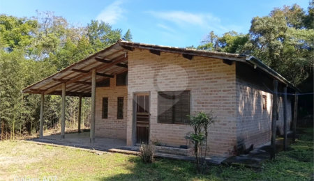 Chácara à venda com 3 quartos, sendo 1 suíte,  no Centro (canguera), São Roque, SP