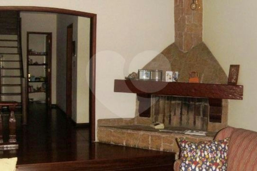 Sobrado à venda com 3 quartos, sendo 2 suítes, em Jardim Virginia Bianca, São Paulo, SP