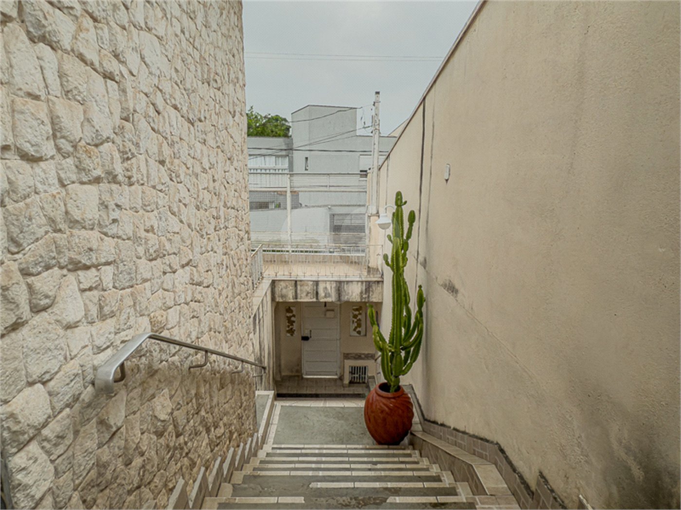 Casa à venda com 3 quartos, sendo 2 suítes,  em Jardim da Saúde, São Paulo, SP
