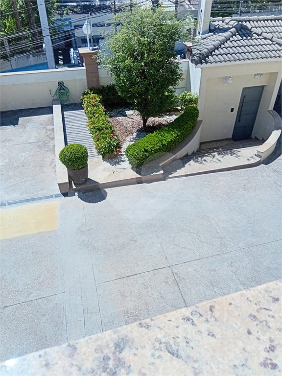 Casa à venda com 3 suítes no condomínio Residencial Jd. Floresta, São Paulo - SP