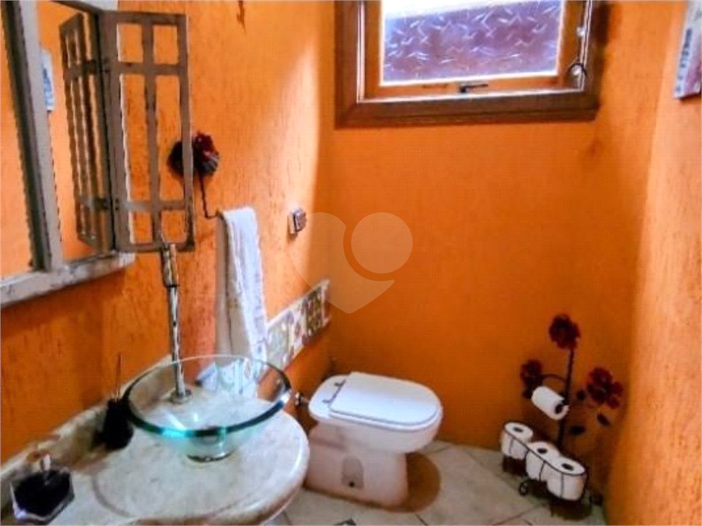 Casa à venda com 3 quartos, sendo 1 suíte,  no condomínio Jardim Ibiti do Paço, Sorocaba - SP