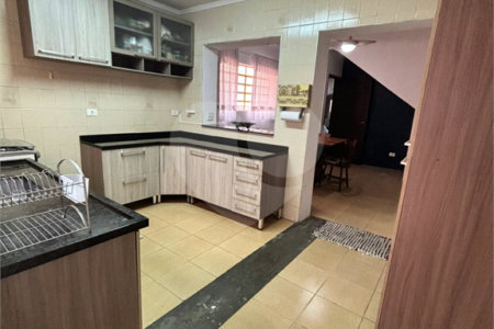 Sobrado à venda com 4 quartos, sendo 2 suítes, em Jaguaré, São Paulo, SP