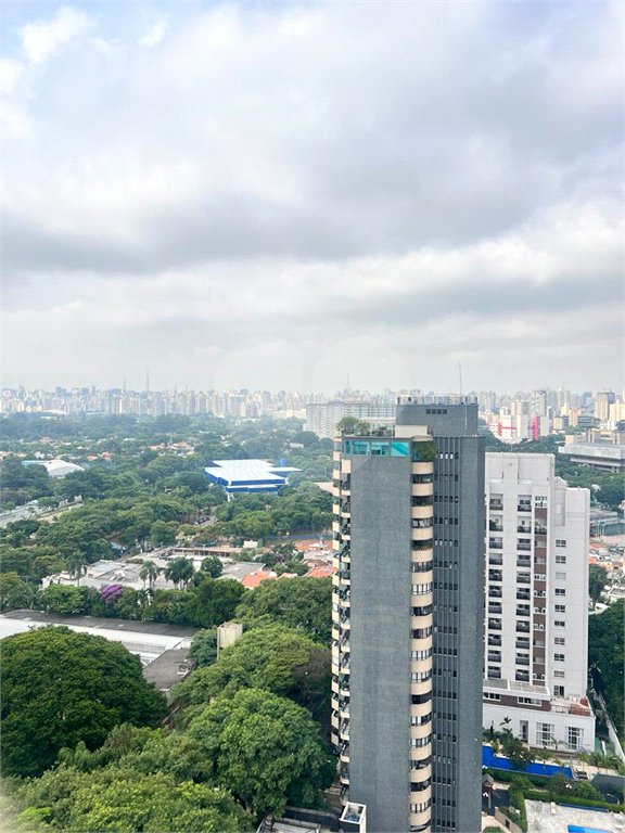 Apartamento à venda com 4 suítes em Indianópolis, São Paulo, SP