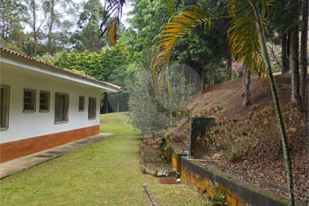 Chácara à venda com 3 quartos, sendo 2 suítes,  no Centro (canguera), São Roque, SP