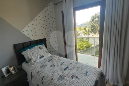 Casa à venda com 3 quartos, sendo 1 suíte,  em Vila Suissa, Mogi das Cruzes, SP