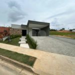 Casa à venda com 3 suítes no condomínio Helena Maria, Sorocaba - SP
