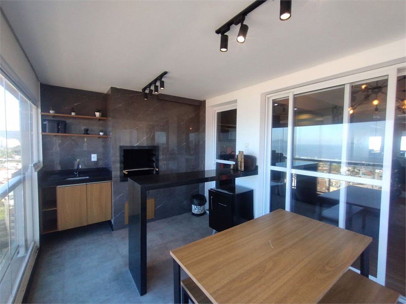 Apartamento à venda, 71 m² por R$ 750.000,00 - Loteamento João Batista Julião - Guarujá/SP