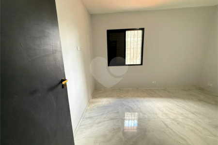 Casa à venda com 3 quartos, sendo 1 suíte, em Vila Rosália, Guarulhos, SP