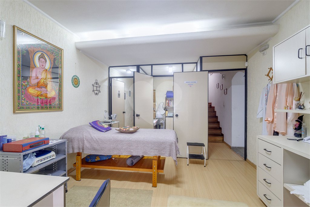 Sobrado à venda com 6 quartos em Chácara Santo Antônio, São Paulo, SP