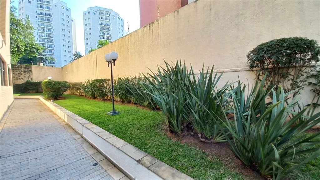 Apartamento à venda com 3 quartos, sendo 1 suíte, em Vila Indiana, São Paulo, SP