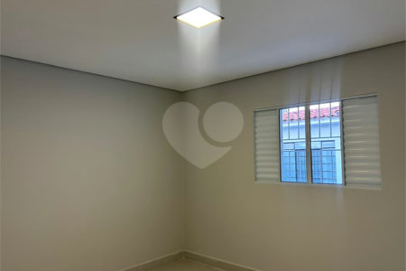 Casa à venda com 3 quartos em Vila Lucy, Sorocaba, SP