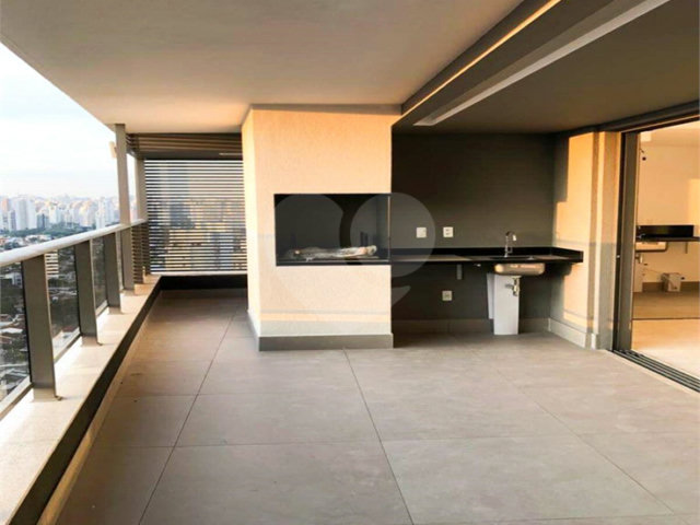 Apartamento à venda com 3 suítes em Brooklin, São Paulo, SP