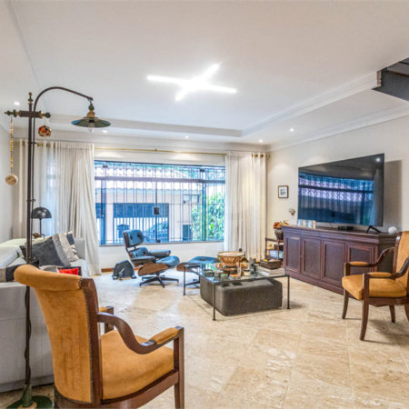 Sobrado à venda com 3 quartos, sendo 1 suíte,  em Vila Mariana, São Paulo, SP