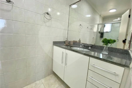 Apartamento à venda com 2 quartos, sendo 1 suíte, em Flórida, Praia Grande, SP