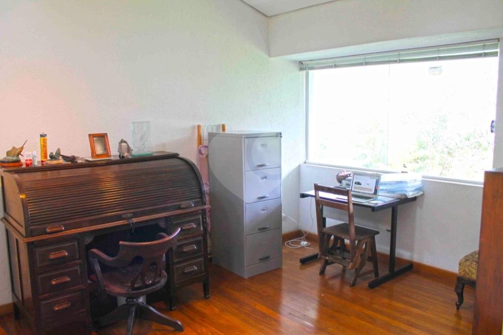 Casa à venda com 3 quartos, sendo 1 suíte, em Guarapiranga, São Paulo, SP