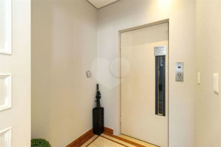 Apartamento à venda com 3 suítes em Jardim Parque Morumbi, São Paulo, SP