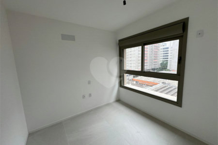 Apartamento à venda com 3 suítes em Moema, São Paulo, SP