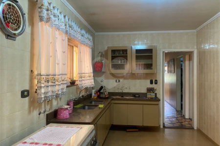 Casa à venda com 2 quartos, sendo 1 suíte, em Vila Rosália, Guarulhos, SP