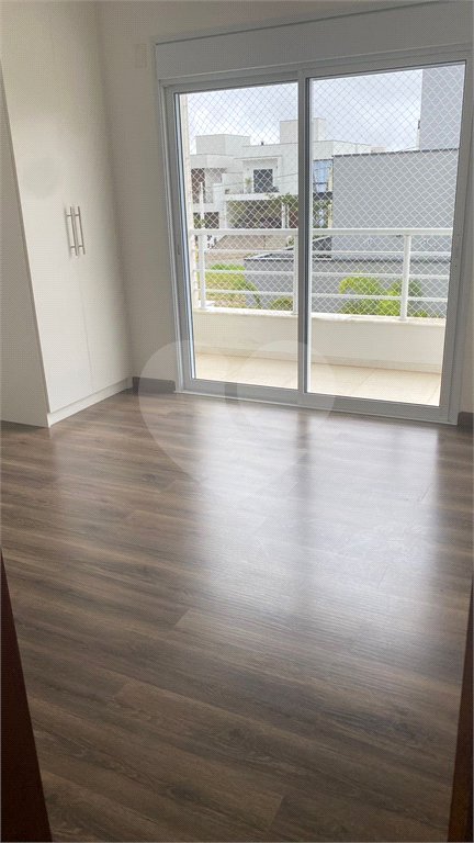Casa à venda com 4 suítes no condomínio Chácara Ondina, Sorocaba - SP