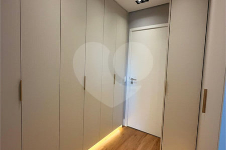 Apartamento à venda com 3 quartos, sendo 1 suíte,  em Vila Mogilar, Mogi das Cruzes, SP