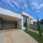 Casa à venda com 3 quartos, sendo 1 suíte, em Estância Comandante Barros, Jarinu, SP