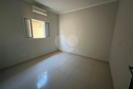 Casa à venda com 3 quartos, sendo 1 suíte, em Ipê, Três Lagoas, MS