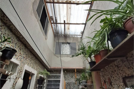 Sobrado à venda com 4 quartos em Vila Madalena, São Paulo, SP