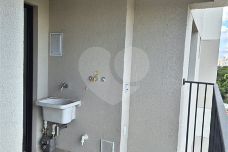 Apartamento à venda com 3 quartos, sendo 1 suíte, em Vila Anastácio, São Paulo, SP