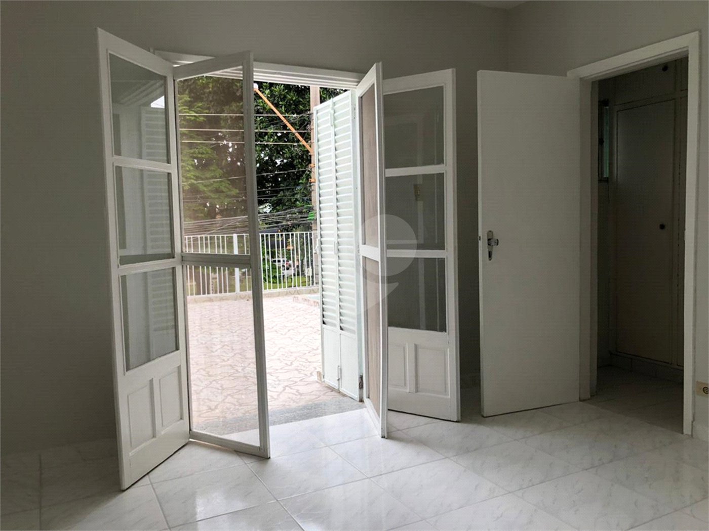 Sobrado à venda com 3 quartos em Jardim Humaitá, São Paulo, SP