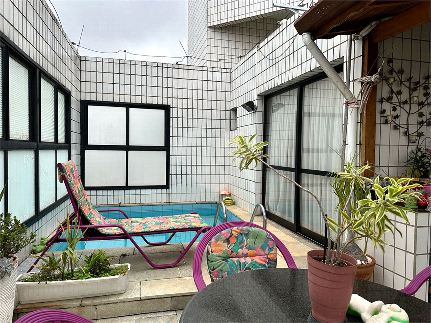 Cobertura à venda com 3 quartos, sendo 1 suíte, em Lar São Paulo, São Paulo, SP