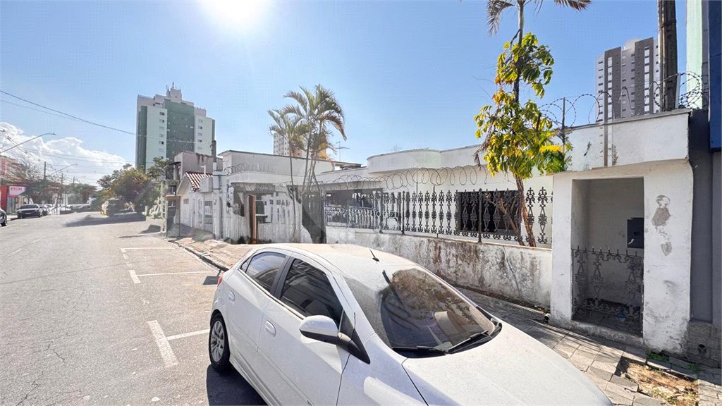 Casa para alugar com 5 quartos, sendo 2 suítes, no Centro, Suzano, SP