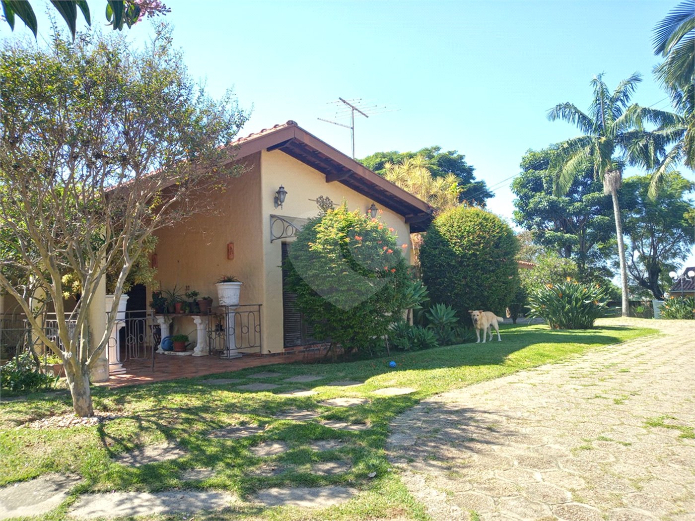 Casa à venda com 3 quartos, sendo 1 suíte, em Santa Claudina, Vinhedo, SP